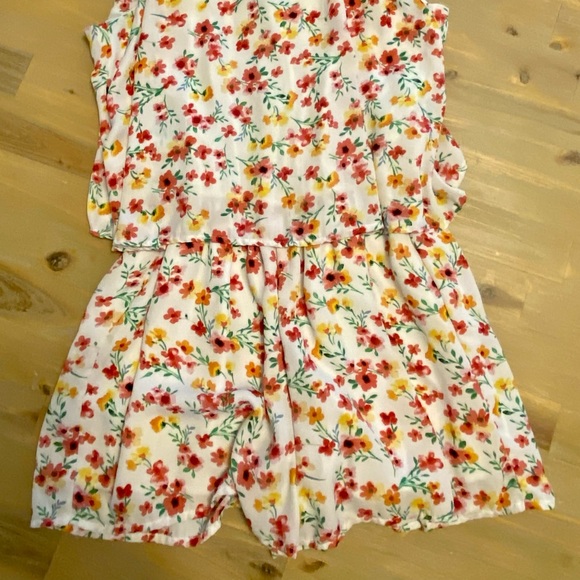Jack by BB Dakota, Flower Romper. Size, L. - Picture 3 of 7